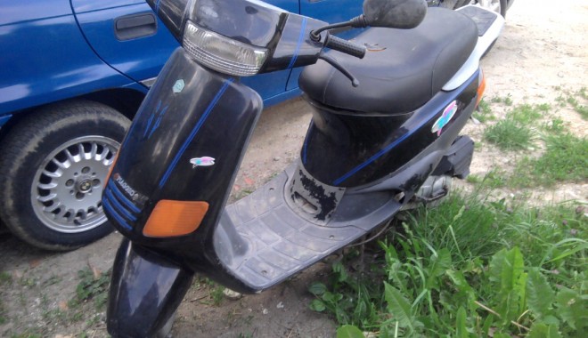 Motoscuter furat din Italia, depistat de polițiști - fotografie0082-1350311049.jpg