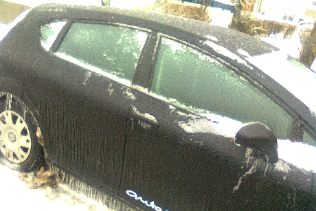Află cum poți să-ți dezgheți eficient și rapid mașina - fotografie03041443510023962900-1328439384.jpg