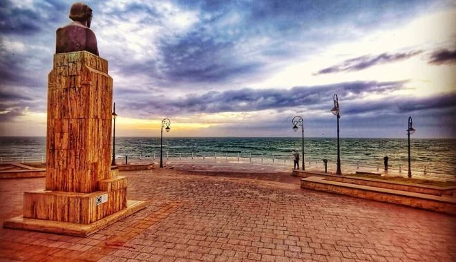 Fotografii istoriei, la Constanța. Expoziție de instantanee surprinse în zona peninsulară - fotografiiistoriei-1580402970.jpg
