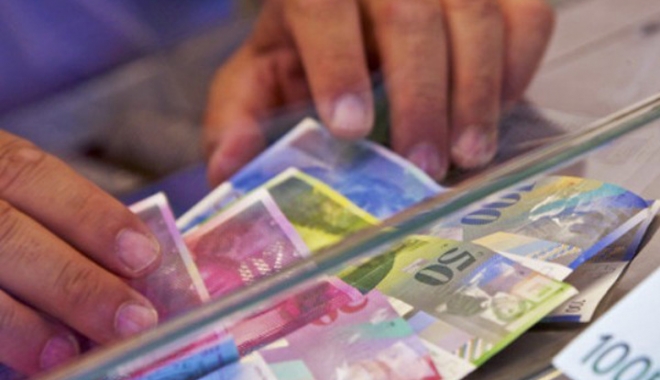 Plafonul de 250.000 de franci elvețieni din proiectul privind conversia creditelor, eliminat - francielvetieni-1476720363.jpg