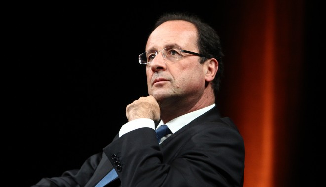 Avionul lui Francois Hollande, lovit de un fulger în drum spre Berlin - franta-1337099903.jpg