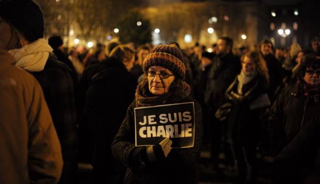 Marș al tăcerii în Franța, după atentatul de la Charlie Hebdo - franta-1420654218.jpg