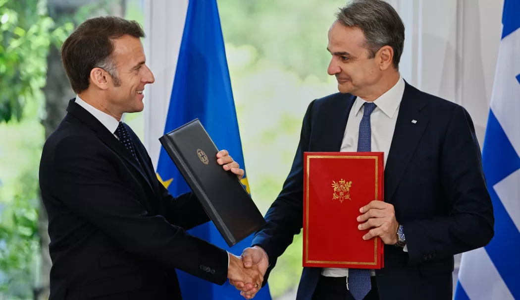 Franța și Grecia își consolidează alianța strategică prin nouă acorduri și o clauză de asistență militară reciprocă - franta-1777288581.webp