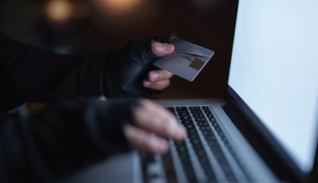 Țeapă uriașă cu „cazări fantomă”. Sute de români păcăliți și sume importante de bani dispărute în urma anunțurilor false online - frauda-tiktok-1778144780.webp