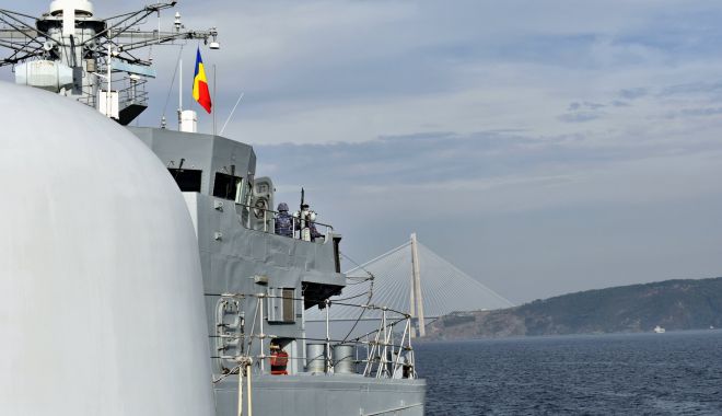 Fregata „Regina Maria” a sărbătorit Ziua Armatei în Strâmtoarea Bosfor - fregata-1603805165.jpg