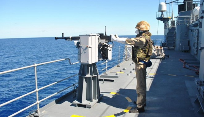 Misiune de inspecție și control în Marea Mediterană - fregata4-1382373904.jpg