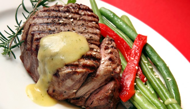 Savurați o delicioasă  friptură de vită argentiniană - friptura-1311871204.jpg