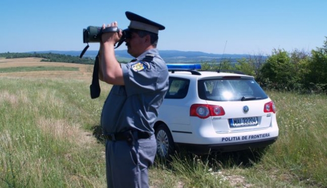 Un bulgar dat în urmărire europeană a fost prins la Ostrov - frontiera3-1466596819.jpg