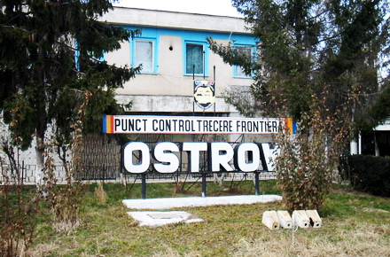 Șoferi prinși pe picior greșit la graniță - frontierapolitiadefrontieraostro-1348258822.jpg