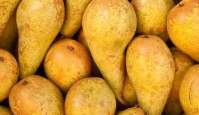 Aproape o tonă de legume și fructe, confiscată - fructe-1335260775.jpg