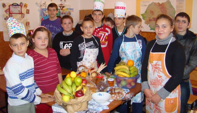 Cum sunt încurajați elevii să consume fructe proaspete la școală - fructescoala-1450280500.jpg
