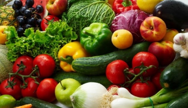 Ce alimente ajută organismul pe timpul verii - fructesilegume2-1406891740.jpg