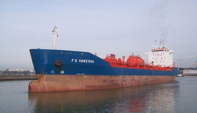 Șase navigatori români sunt cercetați de autoritățile nigeriene - fsvanessa-1340782904.jpg