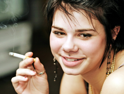Tu știi de ce fumează copilul tău? - fumat-1321550973.jpg