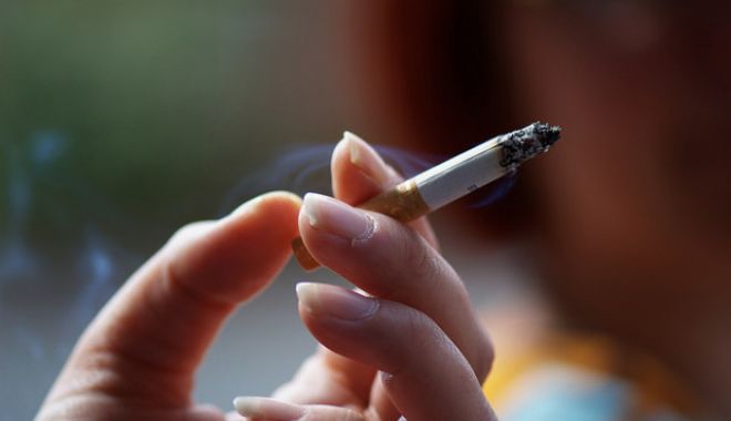 OMS vrea să convingă 100 de milioane de oameni să renunțe la fumat - fumat-1607500475.jpg
