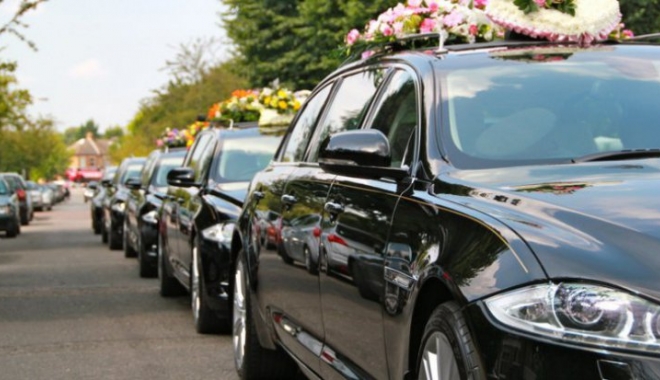 DOLIU ÎN CINEMATOGRAFIE. S-A STINS O STEA A LUMII DISNEY - funeralcars0854060066257200-1493394864.jpg