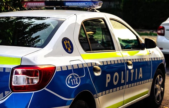 Angajați prinși în flagrant. Combustibil furat direct din utilaje uriașe - furat-motorina-1774525106.webp