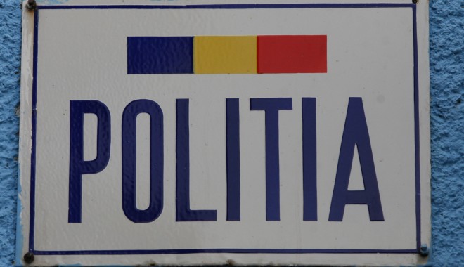 A furat burlanele de la biserică - furt-1365699810.jpg