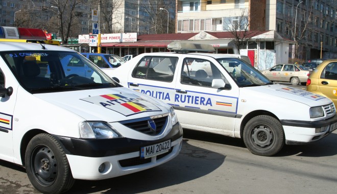 I-au furat telefonul mobil de pe tarabă - furt-1366531950.jpg