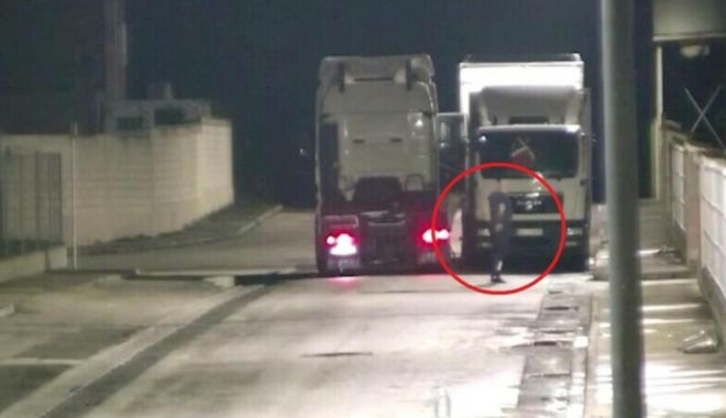 Cum a furat un șofer român de TIR mii de litri de motorină din camioane, în Spania