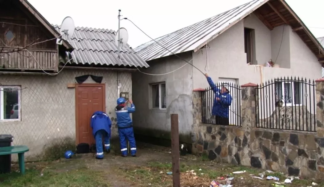 Primar prins că fura curent. Descinderi cu mascați și reținere spectaculoasă - furt-1775222036.webp