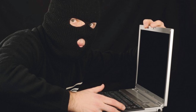 Laptop furat dintr-o locuință din Năvodari - furt1337204010-1345546148.jpg