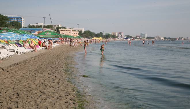 I-a furat lanțul de pe plajă - furtplaja-1436462565.jpg