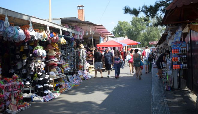 Un tânăr lăsa turiștii fără portofele, în Satul de Vacanță - furtretinut-1596041119.jpg