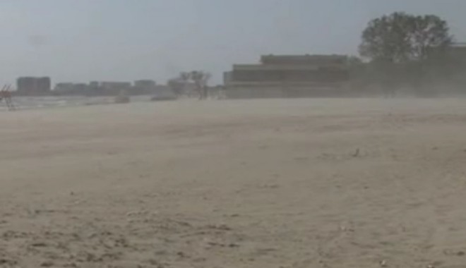 Furtună de nisip la Constanța / Video - furtuna-1336909694.jpg