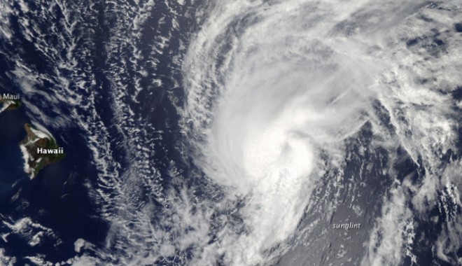 Panică în Hawaii! Este așteptată o furtună puternică - furtuna-1375165430.jpg