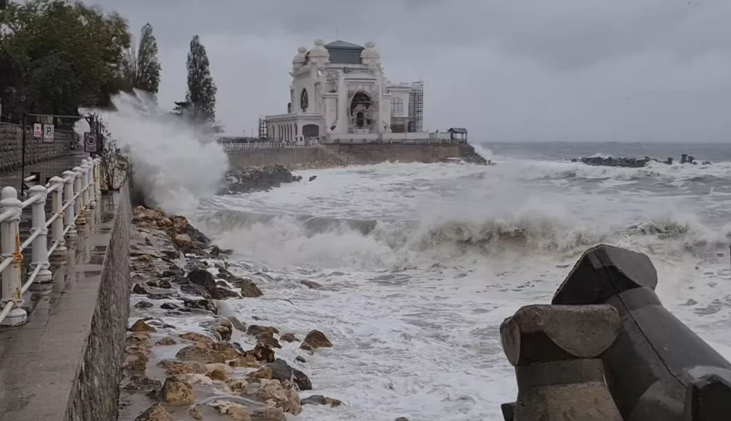 Alertă meteo de precipitații în Dobrogea și polei în mai multe județe - furtunadobrogeafotoferipredescue-1767428863.webp