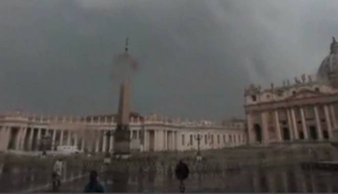 Cod roșu de furtuni violente la Roma - furtunaroma35424700-1415281529.jpg