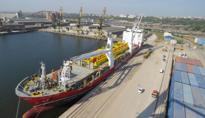 Fuziune spectaculoasă în portul Constanța - fuziunespectaculoasainportulcons-1549303150.jpg