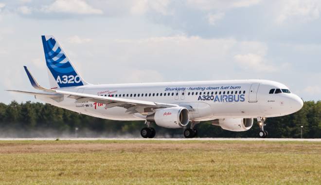 Un Airbus 320 cu 132 de pasageri a ieșit de pe pistă. Mai mulți răniți, de urgență la spital - fwwiqairbusa320sharkletila201207-1427613192.jpg