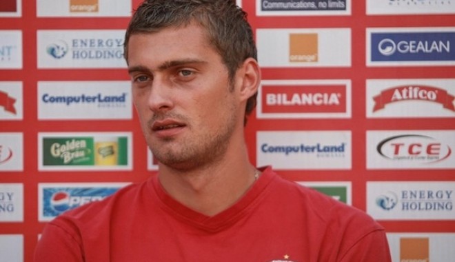 Fotbalistul Gabriel Tamaș, dus cu cătușe la Secția 1 Poliție - gabitamas-1369982583.jpg