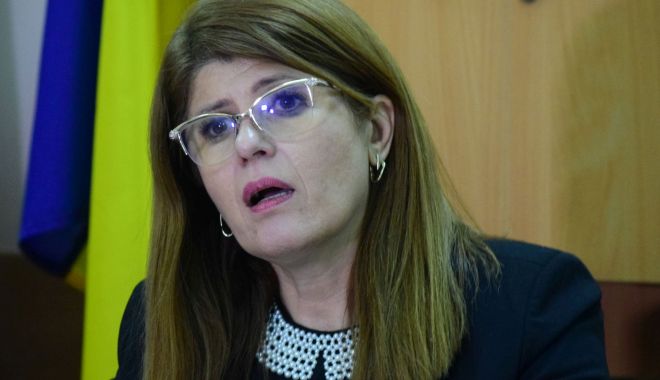 Se cere demisia Gabrielei Bucovală. 
