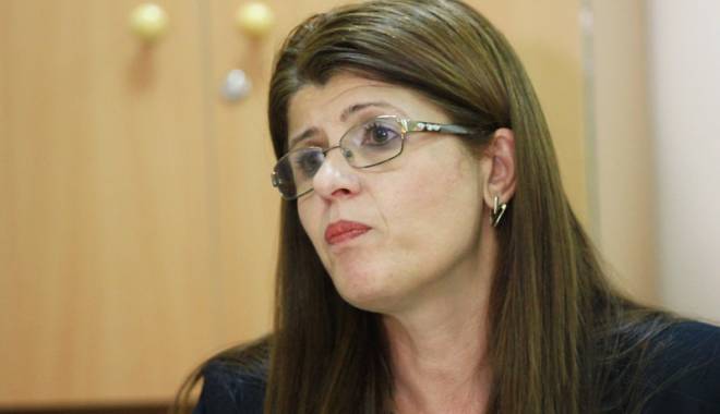 Cum și de ce sunt schimbați directorii de școli - gabrielabucovalaisj6-1453646910.jpg