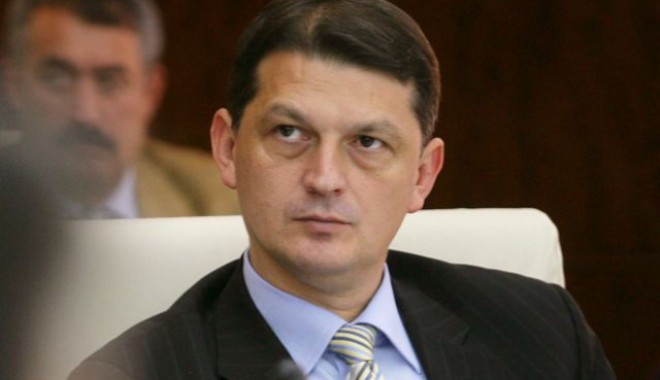 Berca: Avem deja 52 de angajați MAI care au avut probleme de natură psihologică și dețin arme letale - gabrielbercaghimpele1-1332662554.jpg