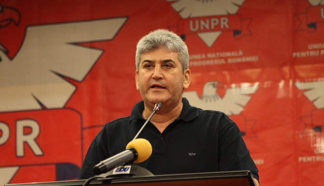 Gabriel Oprea consideră corect uninominalul pur - gabrieloprea-1338153398.jpg