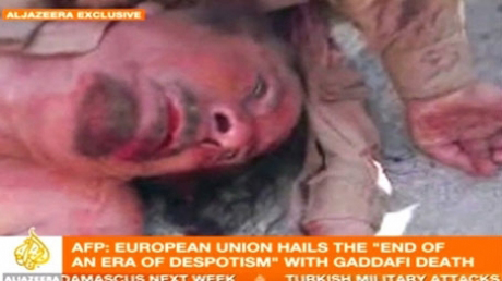 Gaddafi a fost ucis - gaddafimort-1319135407.jpg