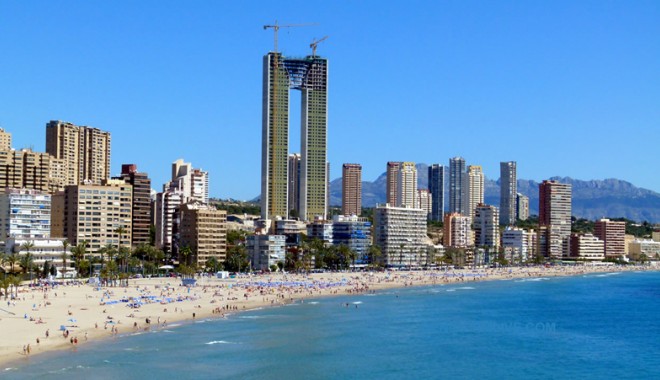 Gafă uriașă.  Cea mai înaltă clădire rezidențială din Europa, construită fără lift - gafauriasa-1376230491.jpg