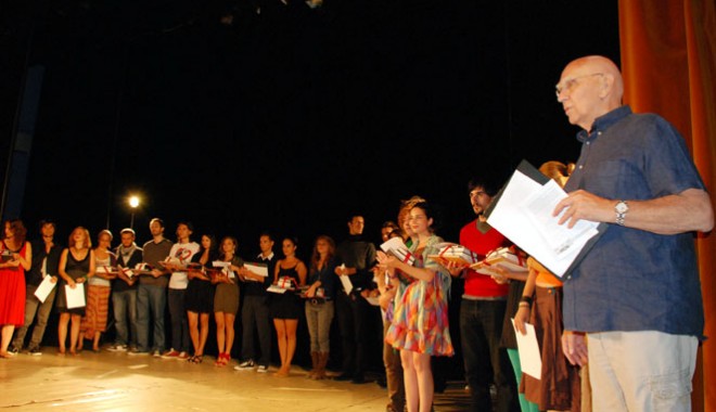 Tinerii actori se pregătesc să ia cu asalt litoralul - galatanaruluiactor-1308583109.jpg