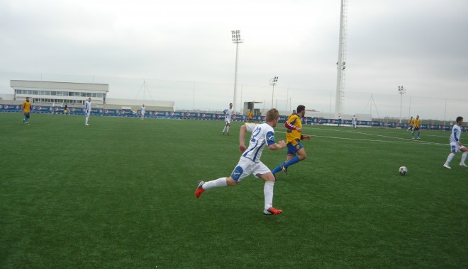 Fotbal. FC Farul, învinsă de Dunărea Călărași: 0-2 / Galerie foto - galeriefotofarulcalarasi6-1360152592.jpg