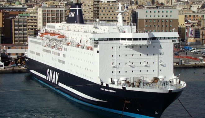 Un ferry-boat cu 800 de pasageri a rămas în black-out în Mediterana - galerierugbycleopatra1-1473349687.jpg