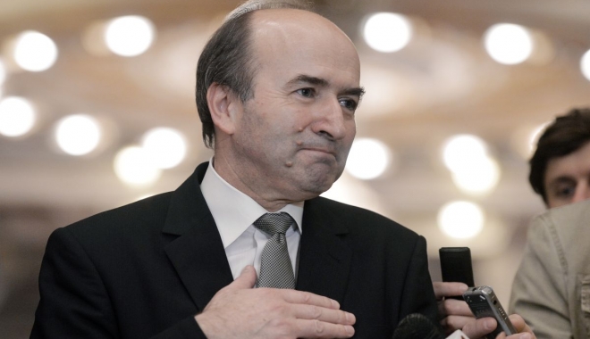 Tudorel Toader, primele declarații după moțiunea de cenzură - gandulinfotudoreltoader-1498112855.jpg