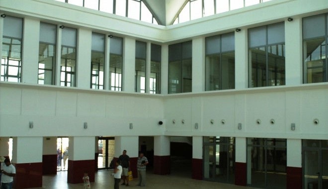 Gara din Constanța și Aeroportul Kogălniceanu, păzite de polițiști și jandarmi - garaconstantainterior-1346410831.jpg