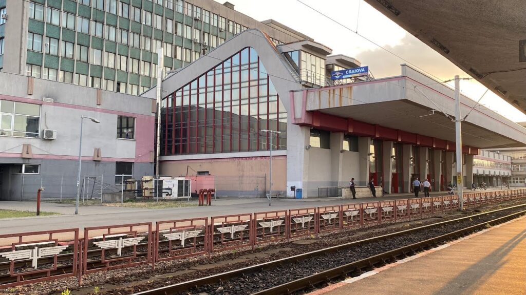 Un urmărit internațional a fost prins în gară. Pentru ce era căutat - garacraiova1024x576-1736763001.jpg