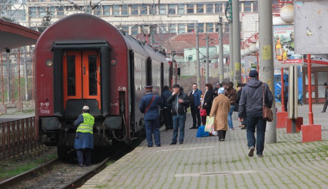 Se ieftinesc biletele de tren! - garaperontrencalatori14141577881-1451387701.jpg