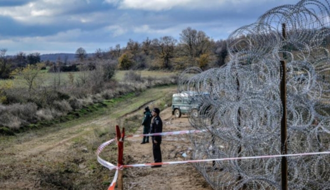 Ungaria și România discută despre ridicarea unui gard la frontiera comună - gard-1495552648.jpg