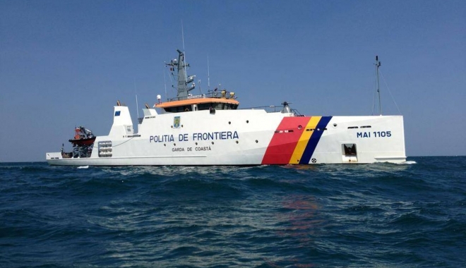 Turiști români aflați în dificultate pe mare, sprijiniți de polițiștii de frontieră - garda-1473419216.jpg
